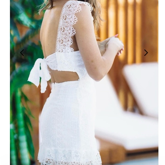 Beautiful White Lace Dress - Picture 1 of 7